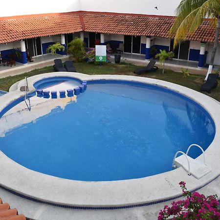 Hotel Plaza Almendros, Isla Mujeres Zewnętrze zdjęcie