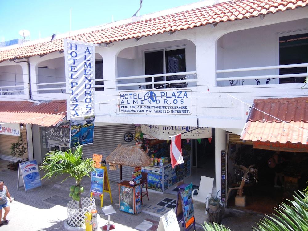 Hotel Plaza Almendros, Isla Mujeres Zewnętrze zdjęcie